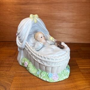 1991 Betty Chaisson "Jesus Loves Me" Baby/Rattle/Teddy-Bassinet Roman Inc 45510